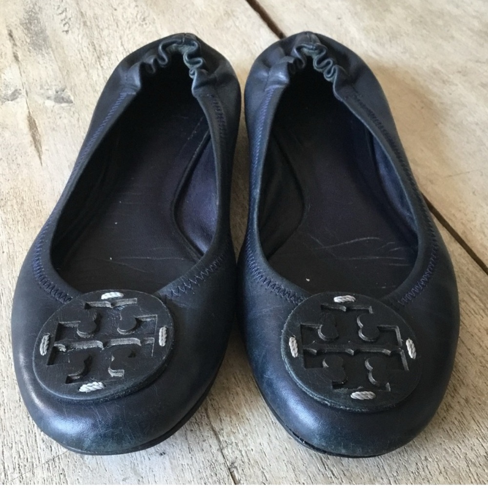 Tory Burch Navy Blue Flats with Iconic Emblem